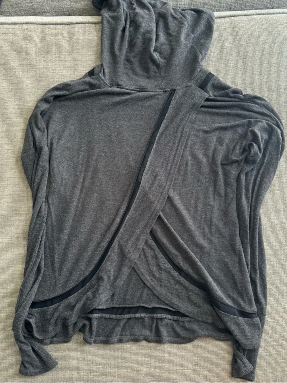ALO Yoga Women’s Charcoal Gray Lightweight Hoodie Sweater